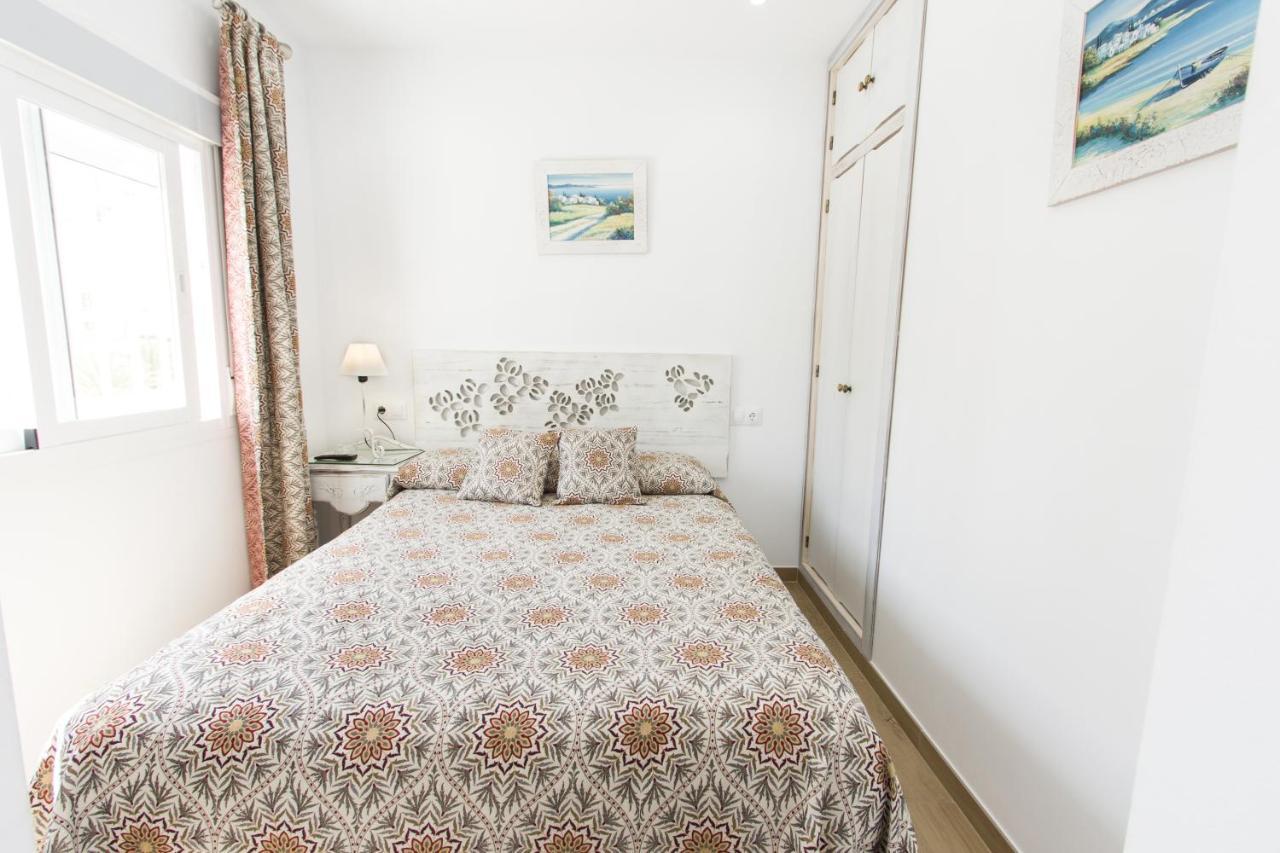 Hostal La Estrella Marbella Bagian luar foto