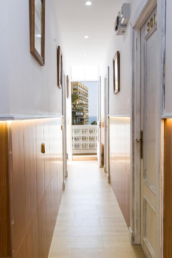 Hostal La Estrella Marbella Bagian luar foto